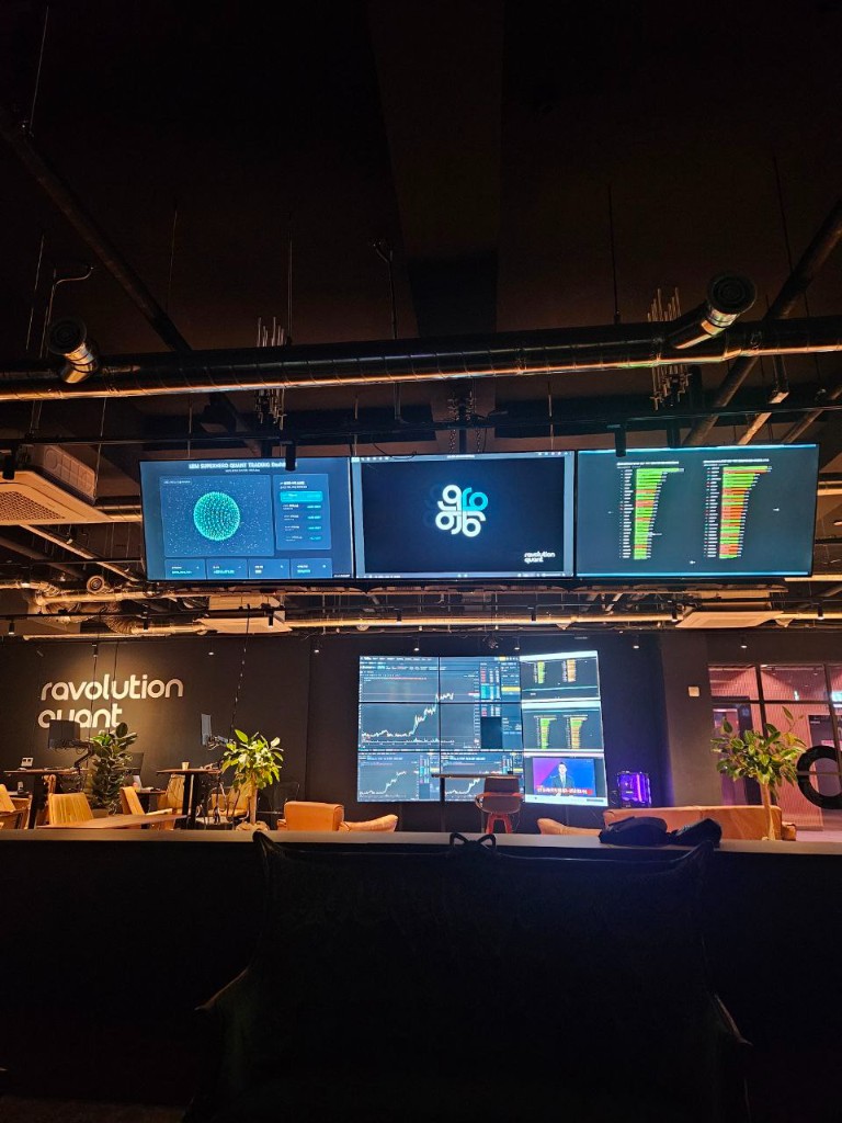 모니터링 · 데이터 운영 공간